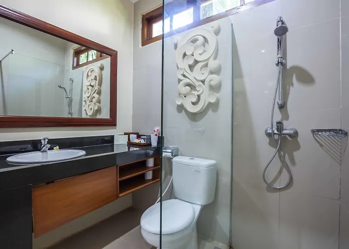 Shanti Front 3* Sanur (Bali)