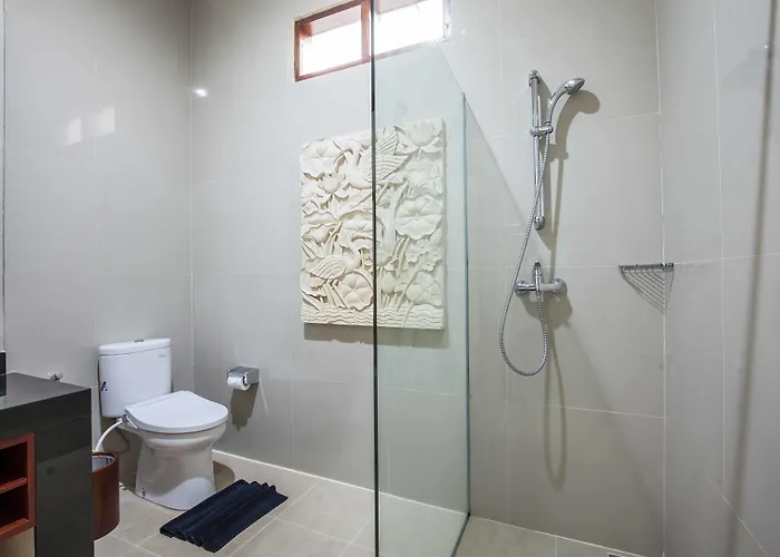 Shanti Front 3* Sanur (Bali)