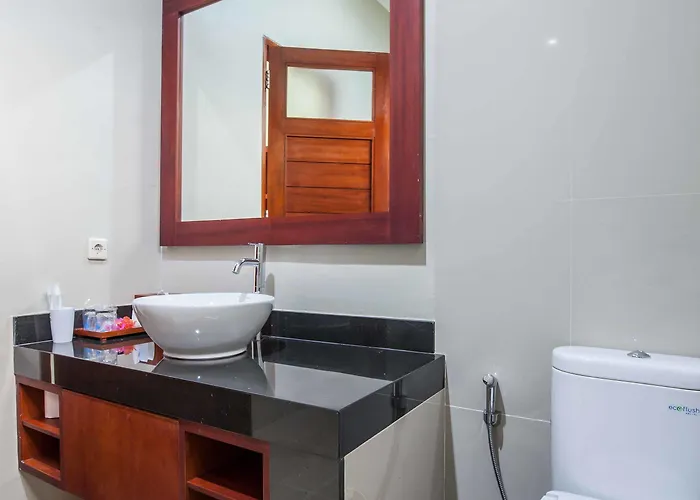 Hotel Shanti Front