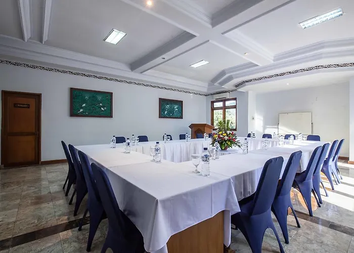 Hotel Shanti Front 3*