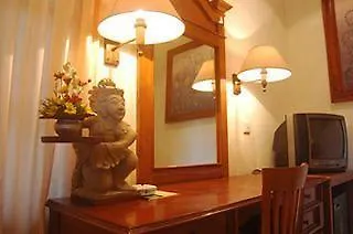 Shanti Front Hotel