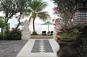 Shanti Front Sanur (Bali)