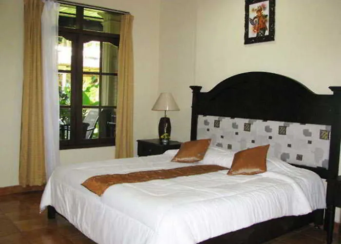 Shanti Front Hotel Sanur (Bali)