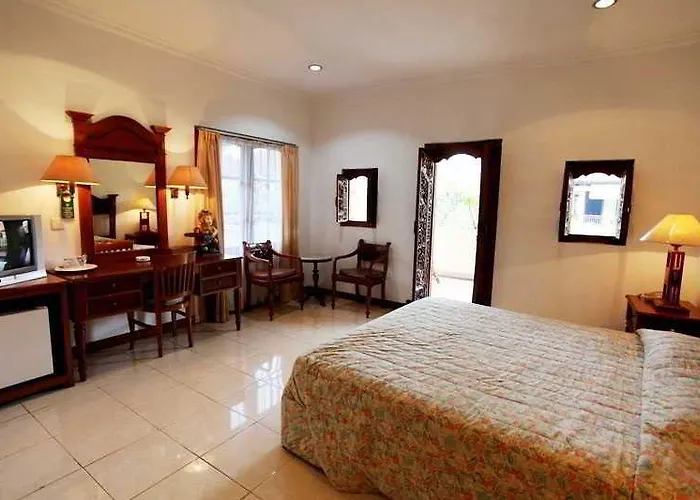 Hotel Shanti Front 3*