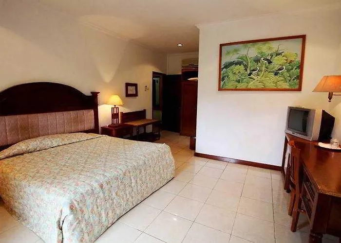 Shanti Front 3* Sanur (Bali)